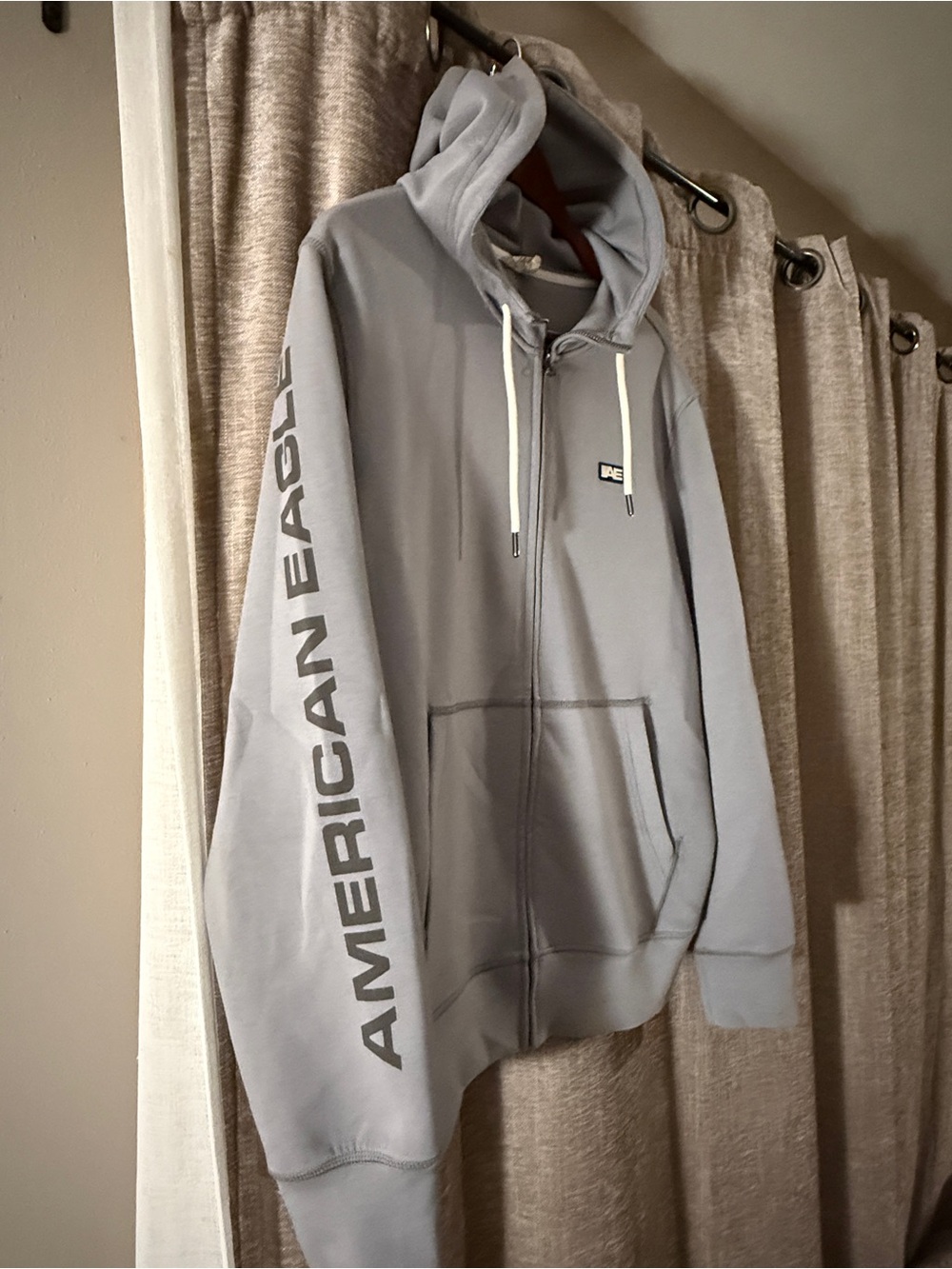 American Eagle Outfitters Men's Grey Full-Zip Hoodie with Sleeve Logo
